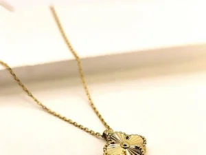 Нежнитo златнo колие 14 k проба 585
